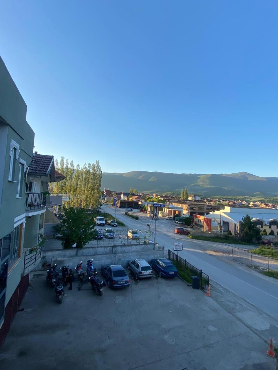 Arbi Guest House Kukes Екстериор снимка